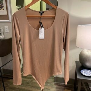 Express tan body contour scoop neck bodysuit size large